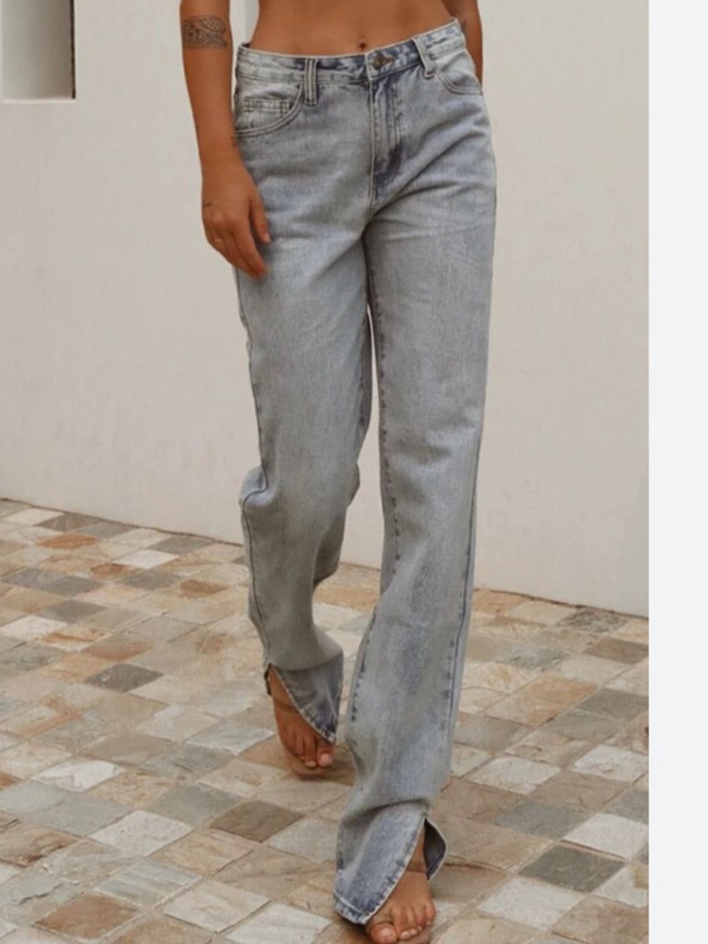 New Lioness Alabama Blue Light Denim High-Waisted Jeans with Front Hem Slit- XS